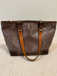 Dooney and Bourke leather purse