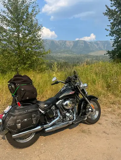 2008 HD Heritage in great shape. I am the 2nd owner. We both kept it in a garage when not in use. Ne...