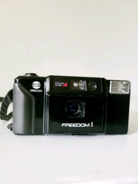 Minolta  Freedom 1  Point & Shoot Focus  Free 35mm Film Camera 