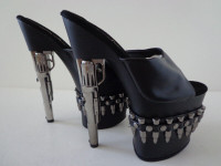 $120 NEW Pleaser Shoes Bondgirl-701-3 Size 5 Platform Black