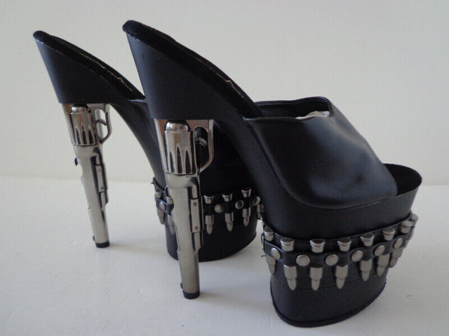 $120 NEW Pleaser Shoes Bondgirl-701-3 Size 5 Platform Black in Women's - Shoes in City of Toronto
