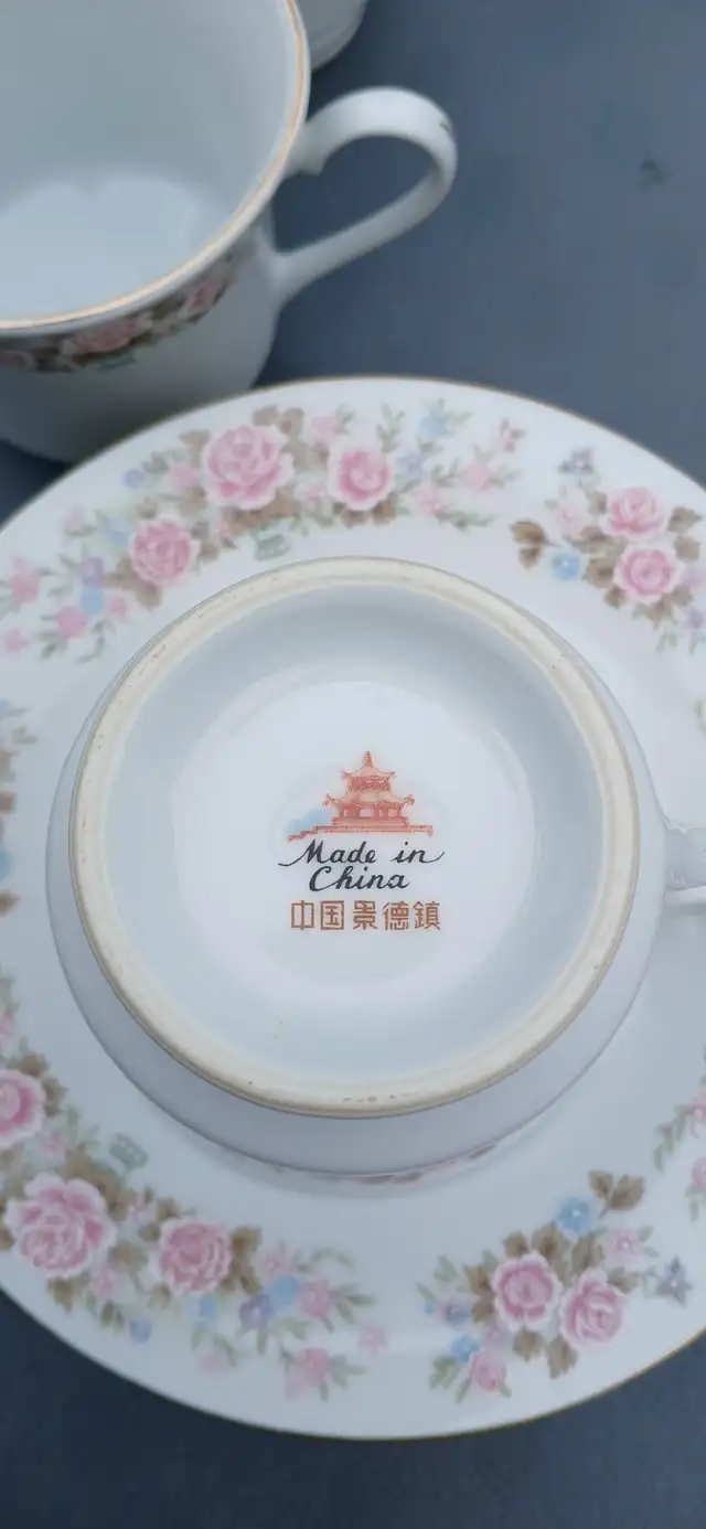 China Set Tea in Other in Ottawa - Image 4