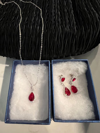 Jewelry red ruby necklace and earrings