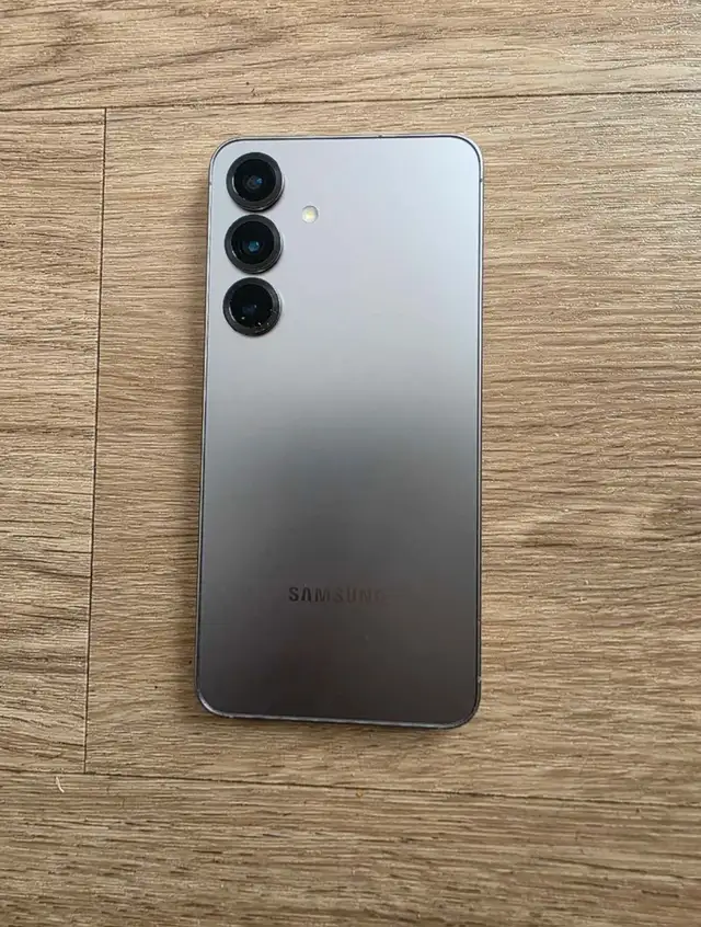 Samsung Galaxy S2562864364531329122