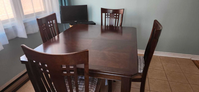 Table de cuisine  dans Mobilier de salle à manger et cuisine  à Longueuil/Rive Sud