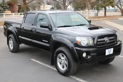 Looking to buy a project Toyota Tacoma (2005, 2006, 2007, 2008, 2009, 2010, 2011, 2012, 2013 or 2014...