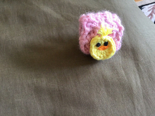 Easter,Barbie,  Baby shower,Bike Alpaca pink WRISTBAND,chick in Other in Edmonton - Image 3