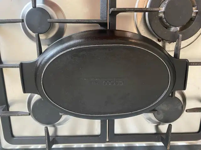 Copco raw cast 6”X9” oval roasting pan in Kitchen & Dining Wares in Oakville / Halton Region - Image 5