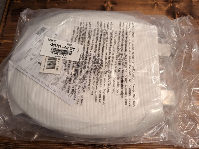 American Standard Toilet Seat *New* in Plumbing, Sinks, Toilets & Showers in Strathcona County - Image 3