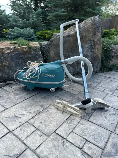 Tristar Compact vacuum, excellent condition, works great! $250.00 OBO