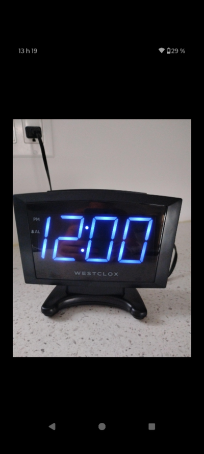 Réveil matin, View more