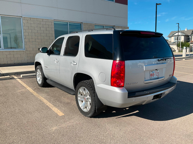 2014 GMC YUKON in Cars & Trucks in Calgary - Image 2