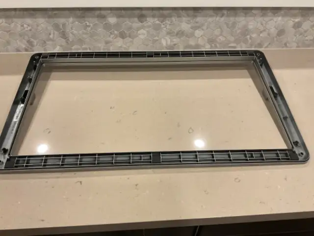 Toshiba TV Stand for 65" TV in TVs in City of Toronto - Image 4