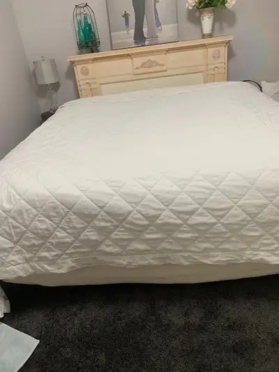 Eddie Bauer Down-Alternative blanket - King, View more