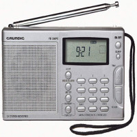 Grundig YB300PE and YACHT-BOY-400 Portable Radios