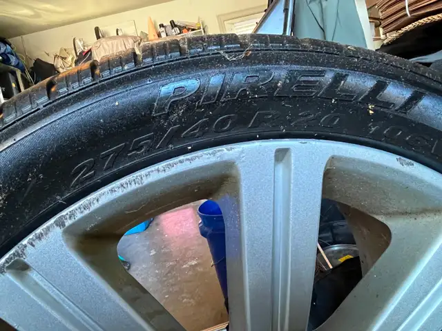 Selling 4 range rover rims with pirreli 20" winters on them in Tires & Rims in Ottawa - Image 4