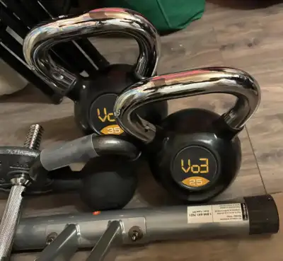 ***Selling as a Full Set Only*** 1x40lb rubber hex dumbbell - new 2x15lbs rubber hex dumbbells. 2x25...