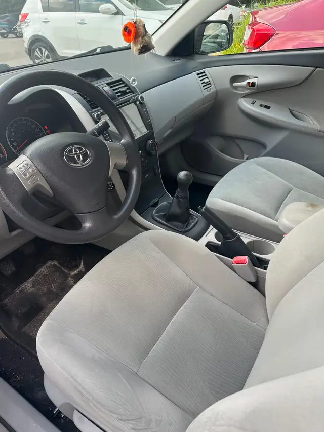 2013 Toyota Corolla 80.600 km in Cars & Trucks in Kitchener / Waterloo - Image 3