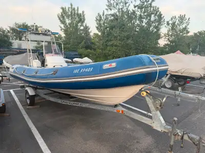 Former Fire Department rescue boat. Hull is 2004. Engine is a 2012 Mercury 115 Direct Injection Opti...