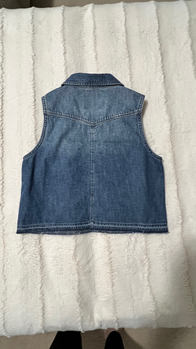 Gap kids’ vest size Large in Kids & Youth in Oshawa / Durham Region - Image 2