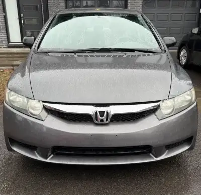 2010 Honda Civic DX-G - $5,250 (Sell As-Is) Only 154,028 km - Very low mileage for its year! Drives...