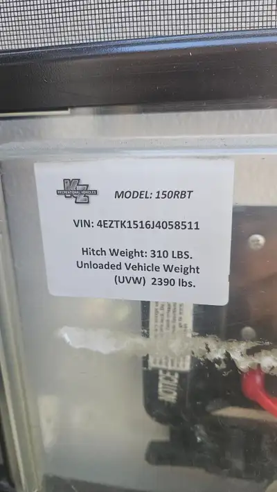 Roulotte hybride pour vos vacances à petit prix... beaucoup de plaisir capable de se faire remorquer...