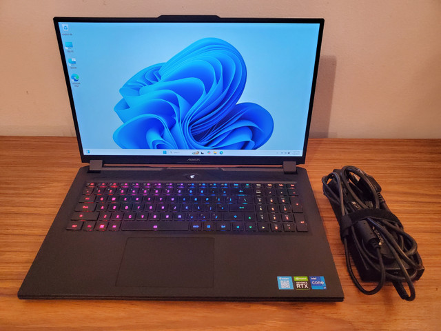 GIGABYTE AORUS 17 (Intel i7-12700H/RTX 3070Ti) in Laptops in City of Toronto - Image 4