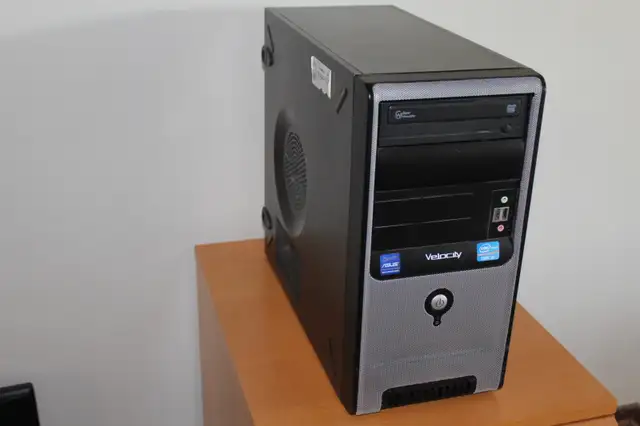Fast Windows 11 / Intel i5 system w/WIFI & SSD pro refreshed! in Desktop Computers in Edmonton - Image 4