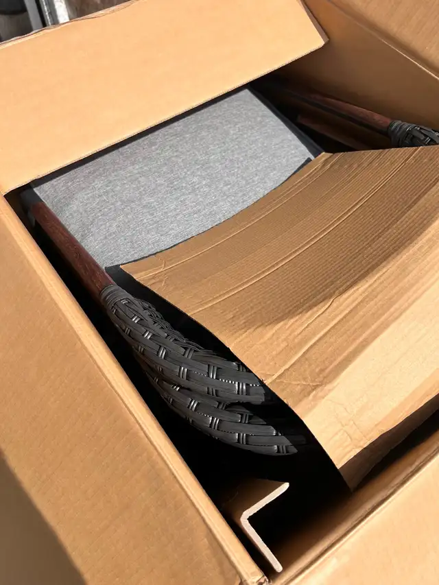 All-weather wicker outdoor/patio dining chairs in Patio & Garden Furniture in City of Toronto - Image 5