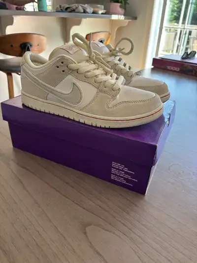 Nike Dunk Low SB City of Love Bone, View more
