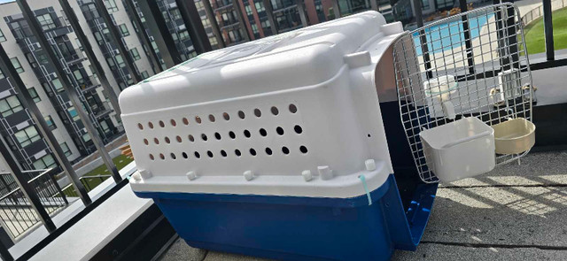 Pet travel cage/crate in Accessories in Edmonton - Image 2