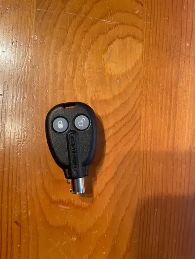 This is a BRAND NEW, Harley Davidson fob! Part # 76537-08. It will operate the electric lock/unlock...