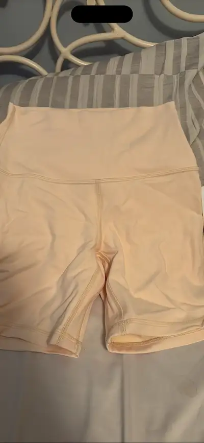 lululemon leggings size 4 shorts tags still on butter cream , View more