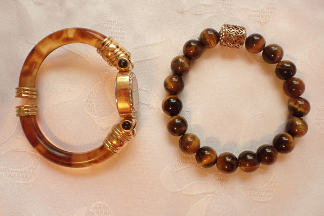 FOR SALE - "Tiger Eye" jewelry SET in Jewellery & Watches in Peterborough - Image 2