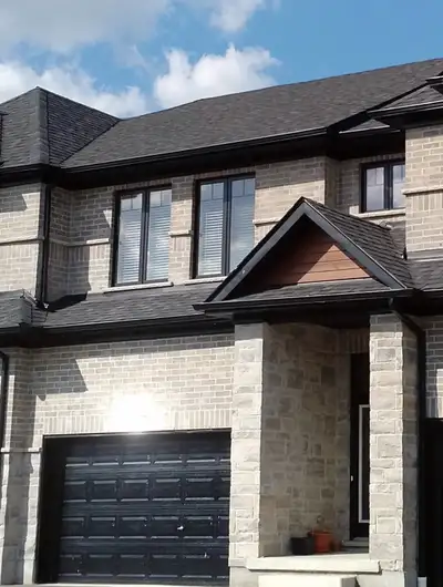 Prime Location for Single Family! 3 large bedrooms, 3 baths including full master en-suite, upper fl...