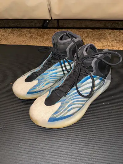 yeezy in All Categories in Winnipeg | Kijiji Marketplaces