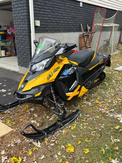 2013 skidoo Mxz x 800 etech Sled is in good condition everything works. Dealer serviced at start of...
