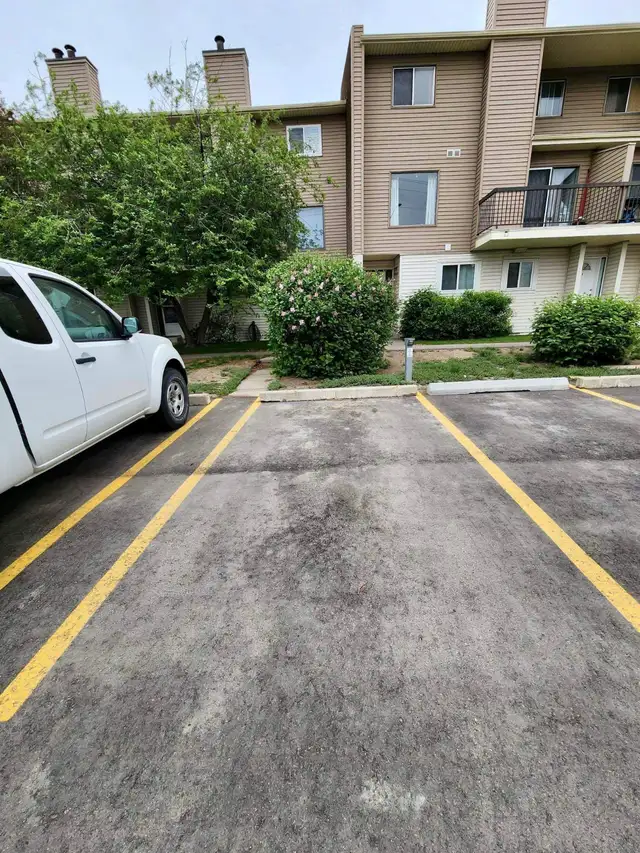 For Rent !! in Other in Calgary - Image 6