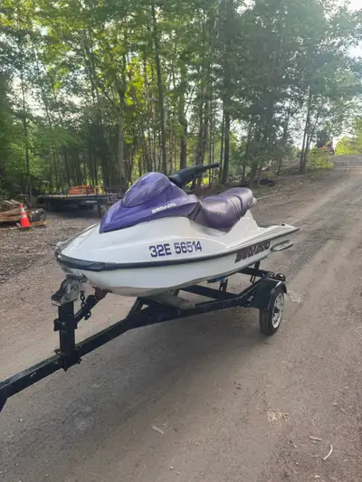 2003 seadoo gti 718 3 seater, seadoo runs great everything works as should had it out once this year...