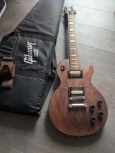 Gibson LPJ Les Paul guitar *almost brand new , View more
