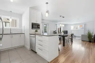 CONDO 5½ À LOUER À LÉVIS ✨ PRESQUE 1 MOIS GRATUIT EN JUIN ! ✨ Spacieux et lumineux 5½ au rez-de-jard...