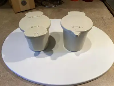 Tupperware l’ensemble de Sucrier et pot à lait Vintage beige , View more