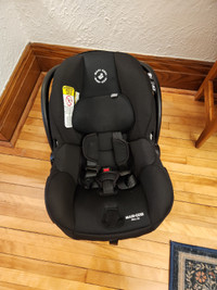 Infant Car Seat / Siège auto pour bébé : Maxi Cosi Mico 30