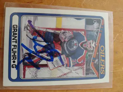 Signed Grant Fuhr # 321 card, View more