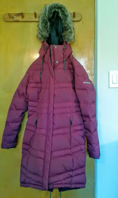 Down, Women's Coat; Thigh-length; Medium Size, View more
