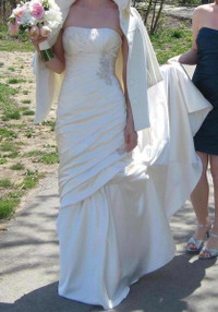 Beautiful Ivory White Wedding Dress Size 2 - 6