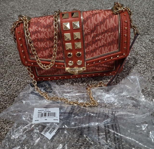 Authentic MK bag in Women's - Bags & Wallets in Red Deer - Image 4