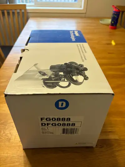 This is a Delphi FG0888 fuel pump assembly, brand new in its original packaging, perfect for Jeep Li...