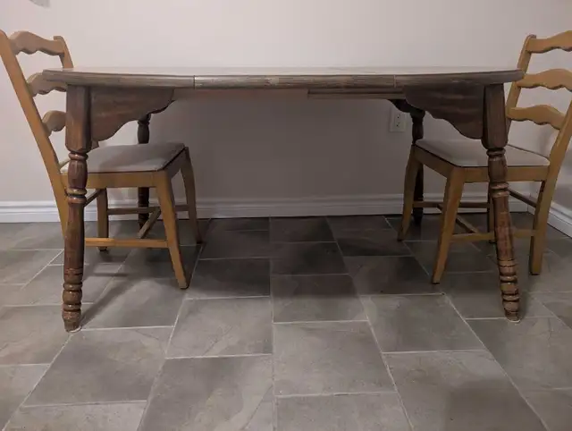Kitchen Table in Dining Tables & Sets in Petawawa - Image 2