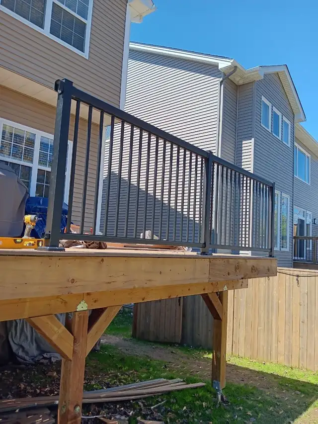 Decks, framing, carpentry.480459440050688000